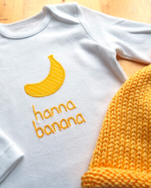 Personalized banana gift set - hat + bodysuit