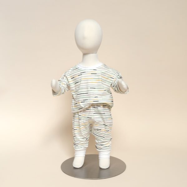 avery slim harem leggings + marley tee on mannequin - needlepoint stripe
