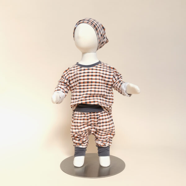 rory pants marley tee + jules hat outfit - cozy check
